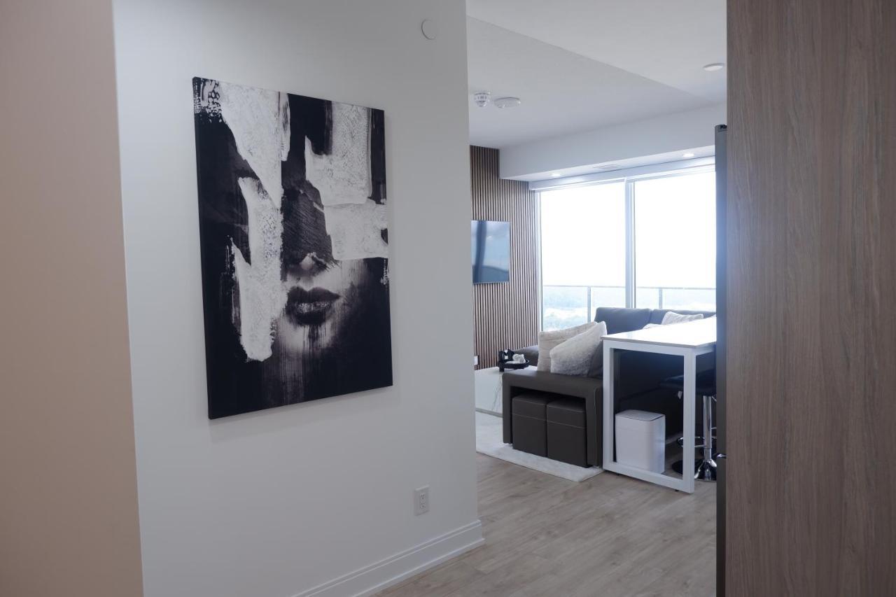 Modern Luxury Waterfront Condo Миссиссага Экстерьер фото